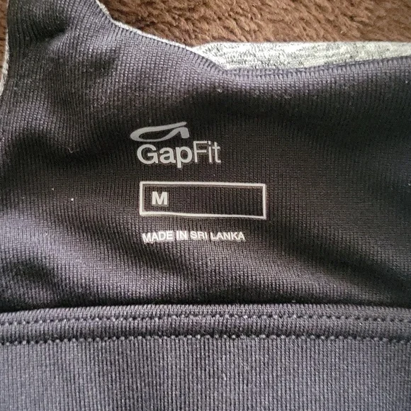 GAP Fit Workout Tank - Picture 3 of 4